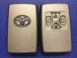 様々なノアのスマートキー見本